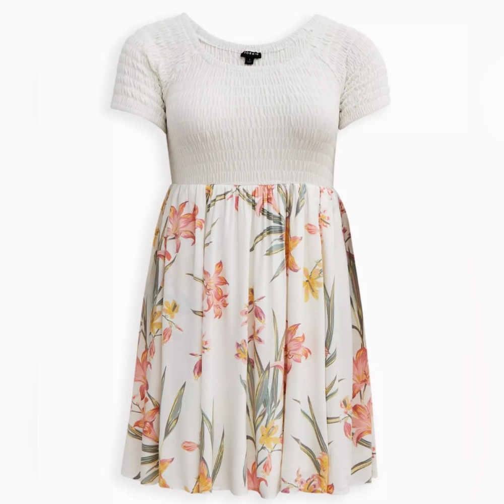 NWT Torrid Mini Challis smocked floral rayon blend dress. Size 3